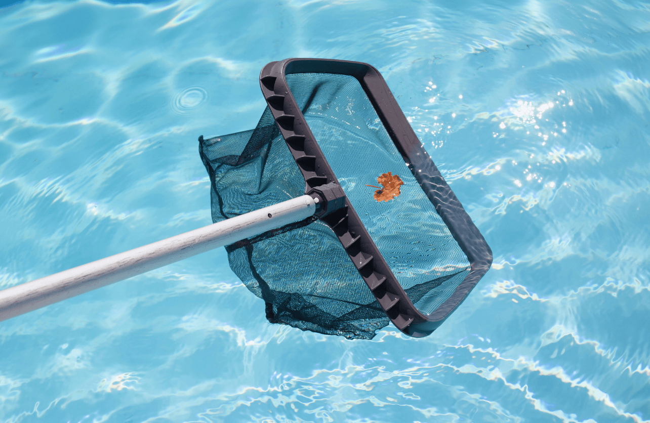 pool skimmer